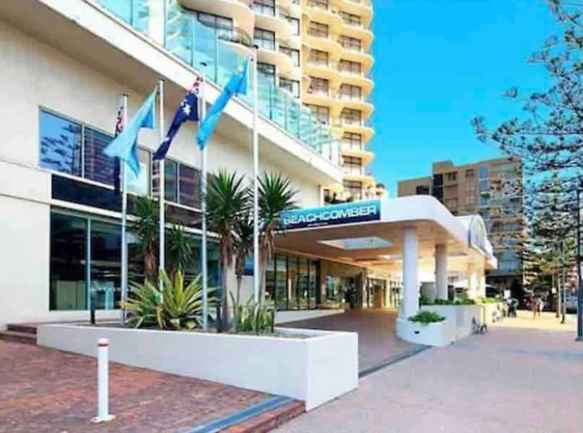 Unit 2 - Spectacular Sea Views In Surfers Paradise Gold Coast Apartment