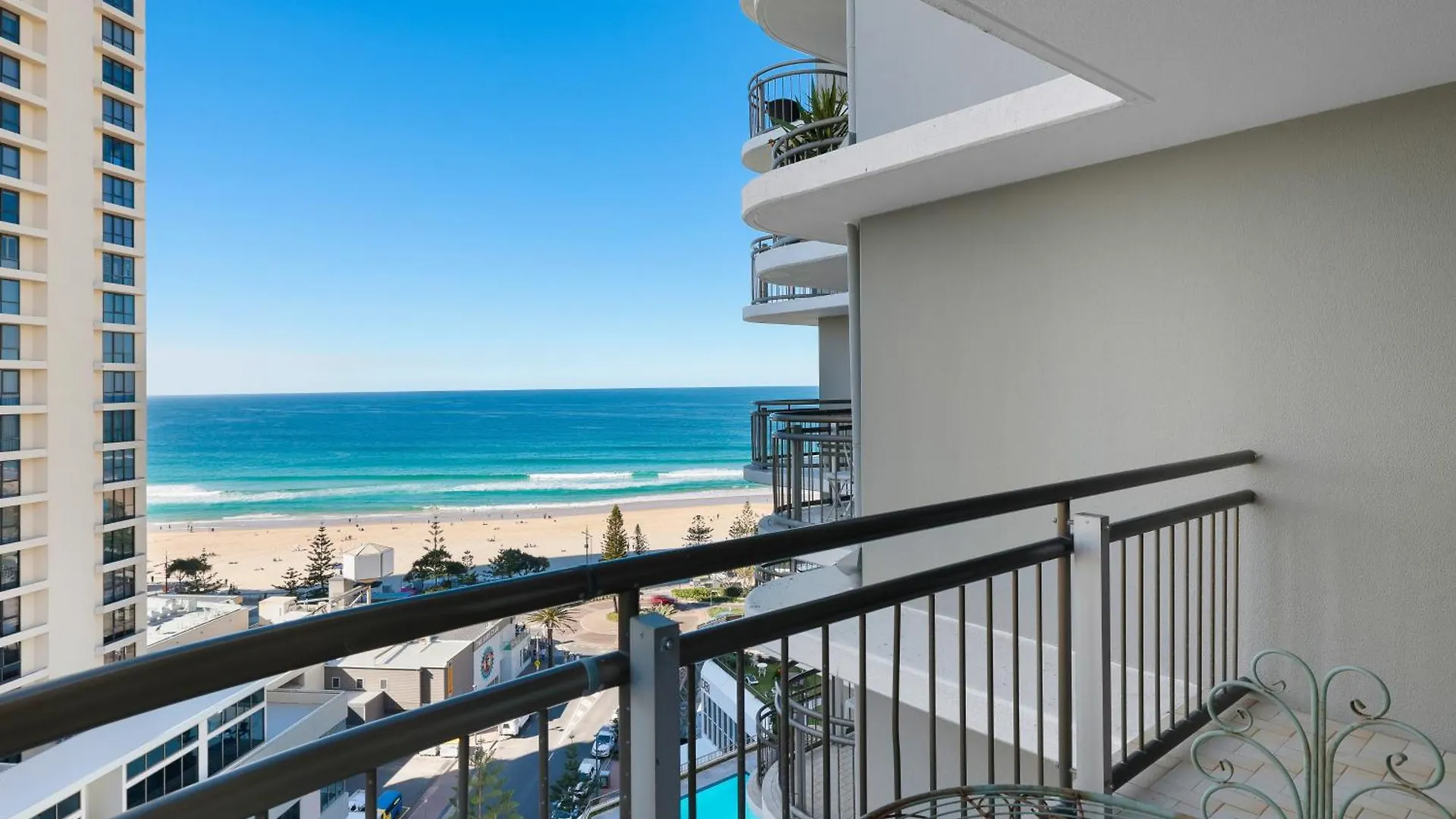 Unit 2 - Spectacular Sea Views In Surfers Paradise Gold Coast Apartment