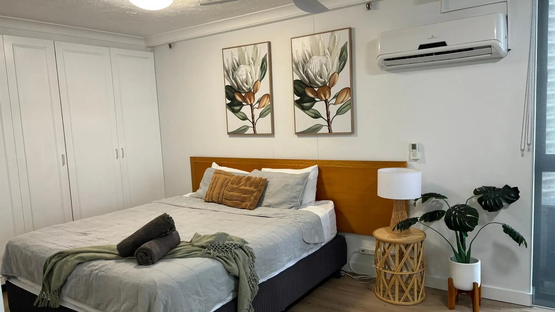 Unit 2 - Spectacular Sea Views In Surfers Paradise Gold Coast 0*,  Australia