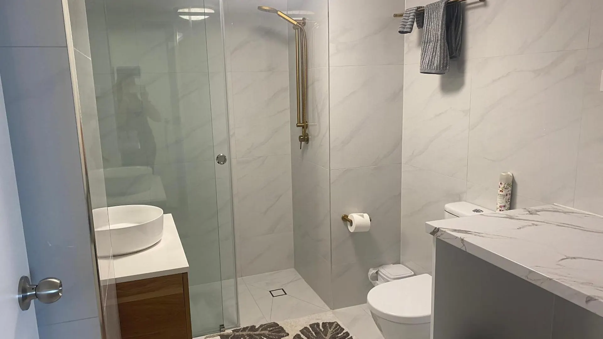 아파트 Unit 2 - Spectacular Sea Views In Surfers Paradise 골드코스트 오스트레일리아